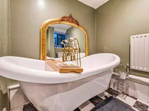 Photo 12- click for photo gallery